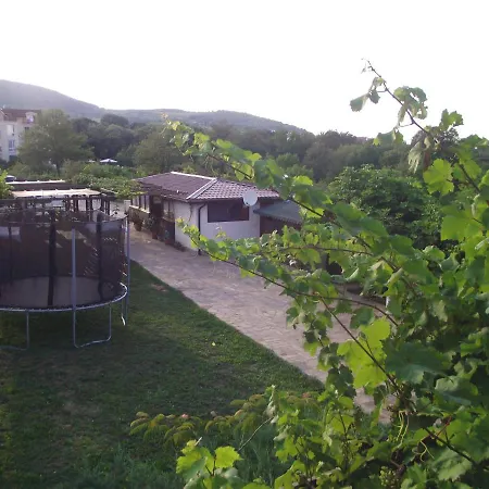 Lozyata 게스트하우스