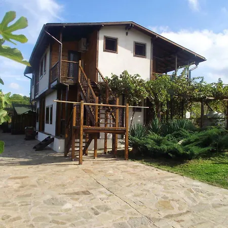 게스트하우스 Lozyata 오브조르