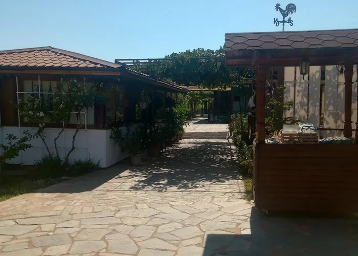 招待所 Lozyata 3*